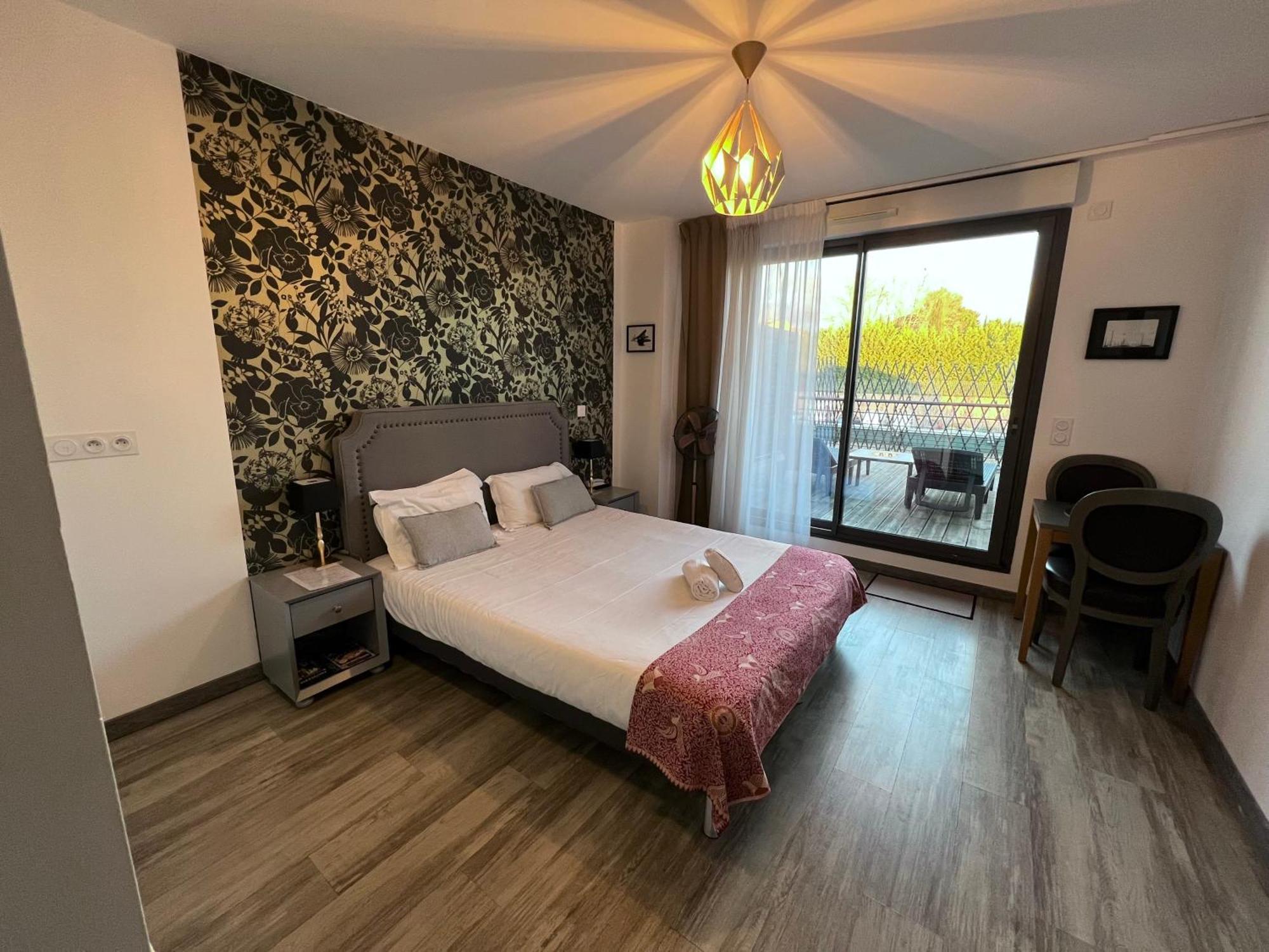 Les Terrasses D'Aix - Studio Avec Grande Terrasse Privee Эгюий Экстерьер фото